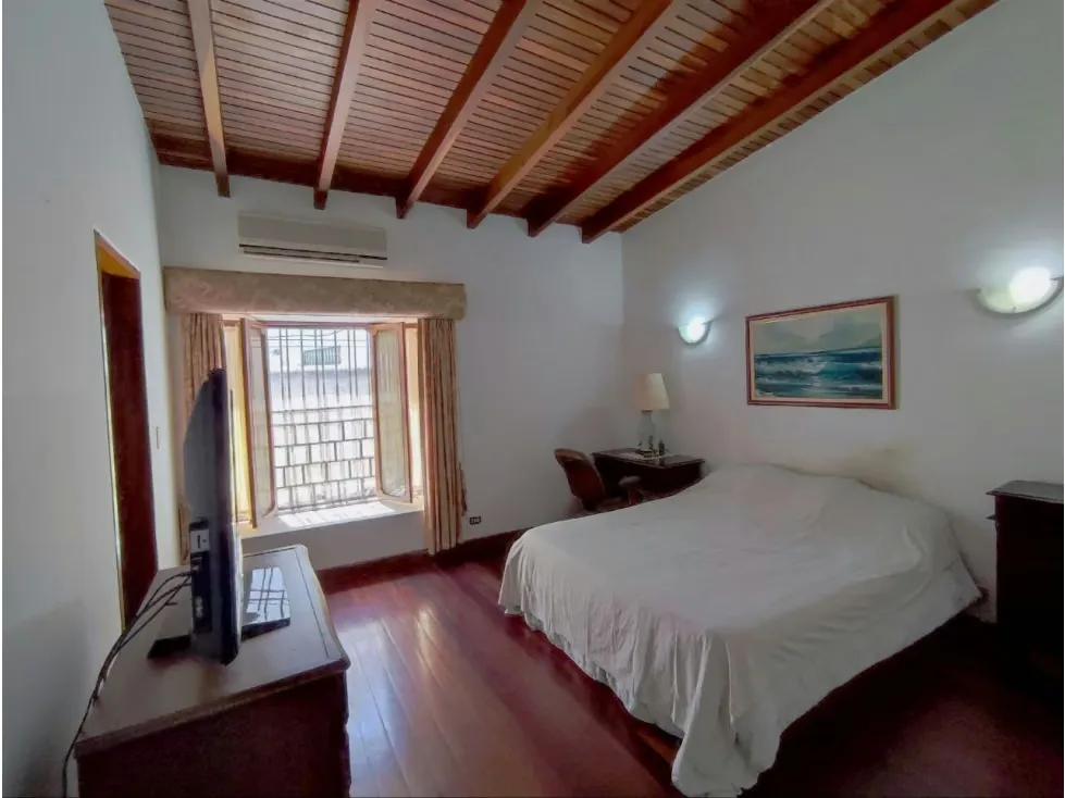 Vendo casa 241m2 La Lagunita 9912 - 18