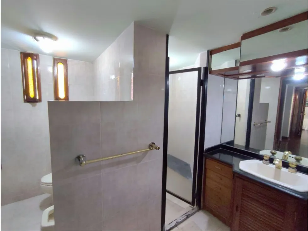 Vendo casa 241m2 La Lagunita 9912 - 23