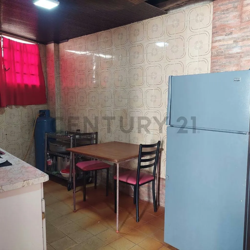 GALPÓN RECIÉN CONSTRUIDO CON VIVIENDA - 9