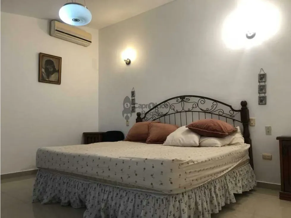 ALQUILER DE AMPLIO TOWNHOUSE TOTALMENTE AMOBLADO, CON POZO DE AGUA. - 13