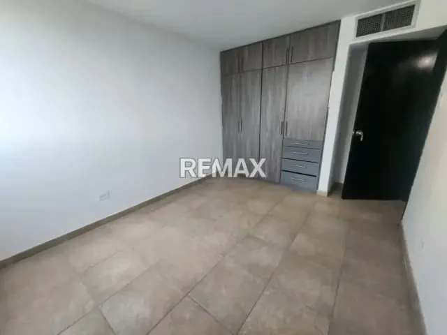 APARTAMENTO EN VENTA EN BELLA VISTA, CON FINANCIAMIENTO - 5