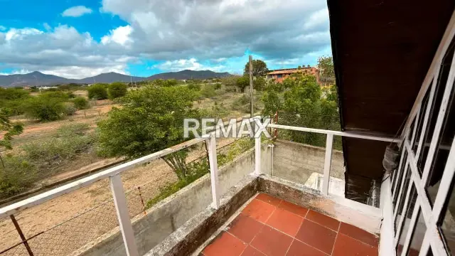 Acogedor chalet en venta en Juan Griego con piscina y amplio terreno. - 14