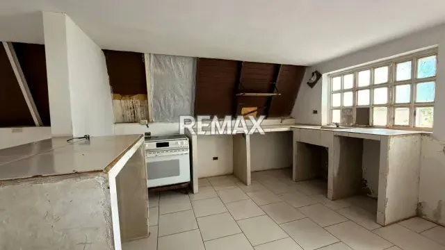 Acogedor chalet en venta en Juan Griego con piscina y amplio terreno. - 6