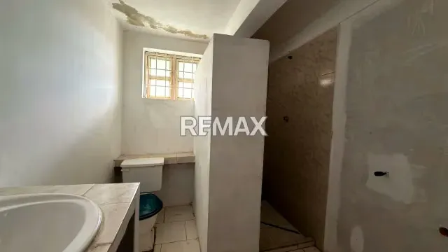 Acogedor chalet en venta en Juan Griego con piscina y amplio terreno. - 8