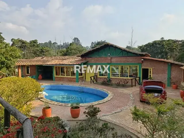 Hermosa Casa de Campo en venta