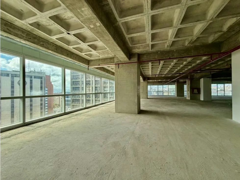 Se alquila oficina 300m2 Campo Alegre - 8