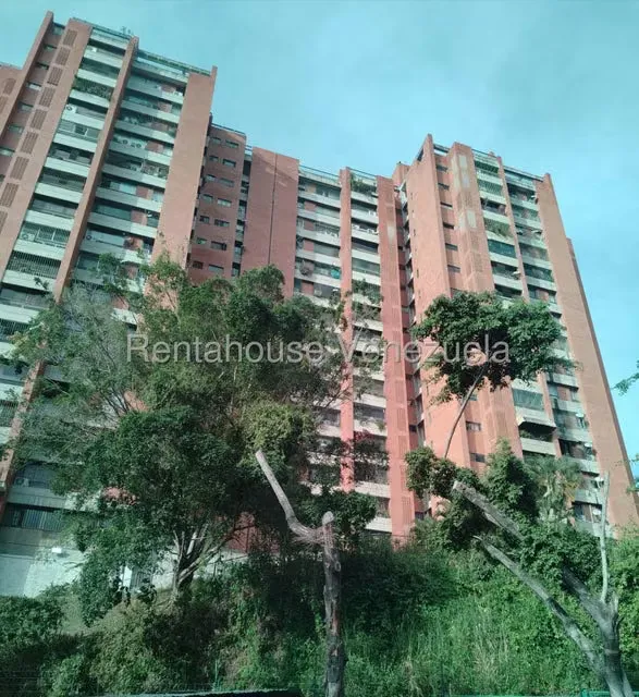 Apartamento (1 Nivel) en Venta en Prados del Este, Distrito Metropolitano - 2