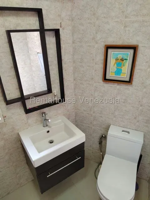 Apartamento (1 Nivel) en Venta en Prados del Este, Distrito Metropolitano - 13