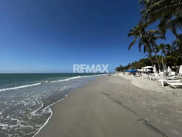 PENTHOUSE DE 3 NIVELES, A MINUTOS DE PLAYA EL YAQUE, RESID. ALISEI