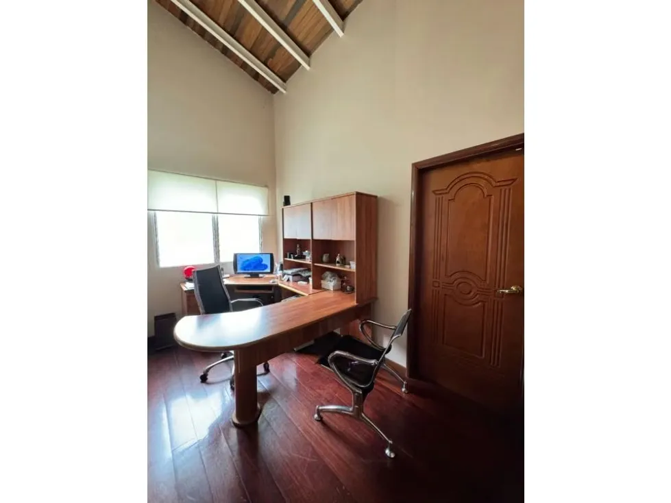 CASA EN VENTA 1.026 m2 - URB. ALTO PRADO - 15