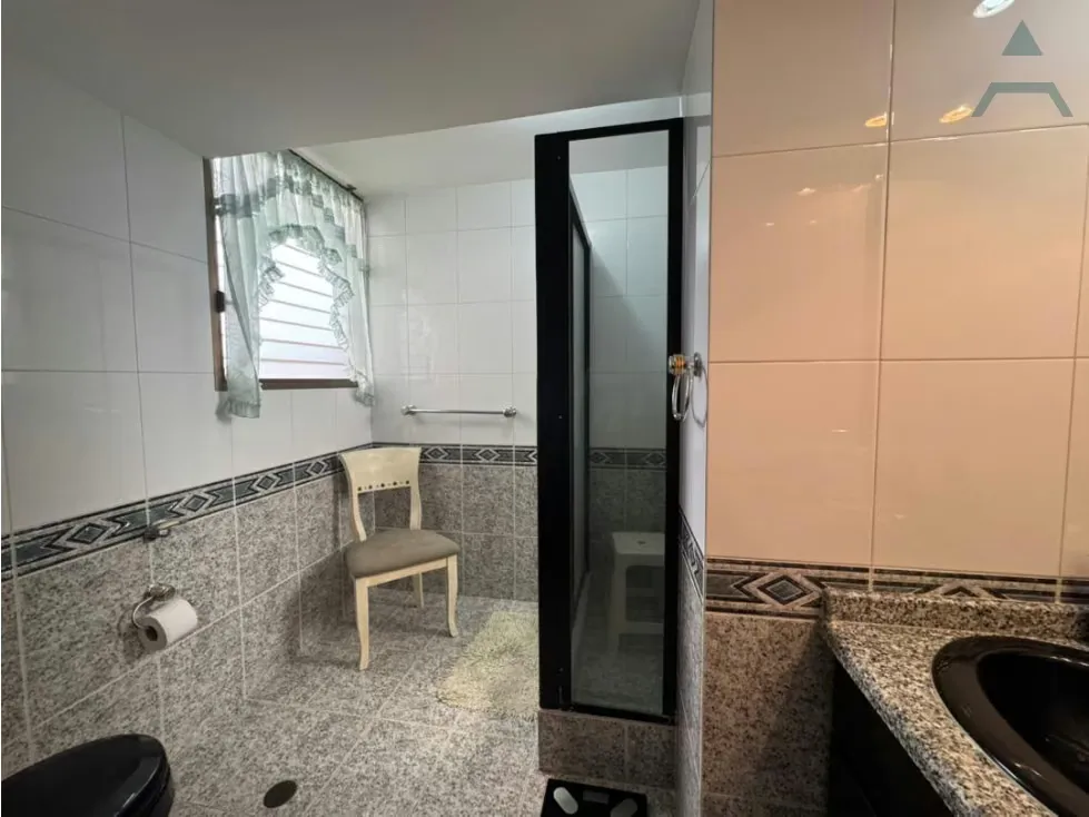 Se vende Apto 155m² 4h/2b.5b/3p La Alameda - 14