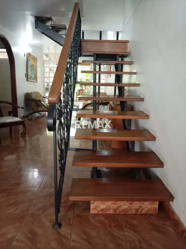 Amplia casa en Venta Urbanización Valle Arriba Conjunto Residencial Londres Guatire - 8