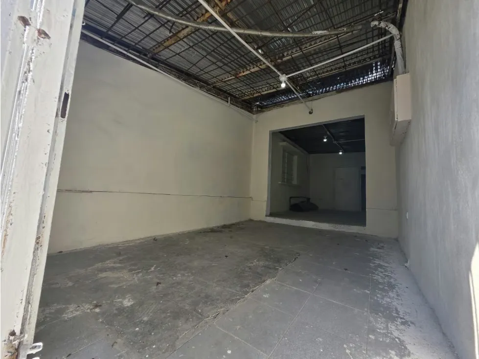 Alquilo local comercial a pie de calle 45m2 Santa Mónica 6201 - 4