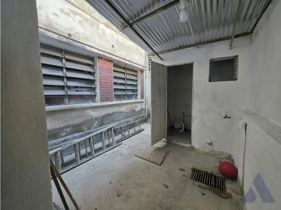 Alquilo local comercial a pie de calle 45m2 Santa Mónica 6201 - 8