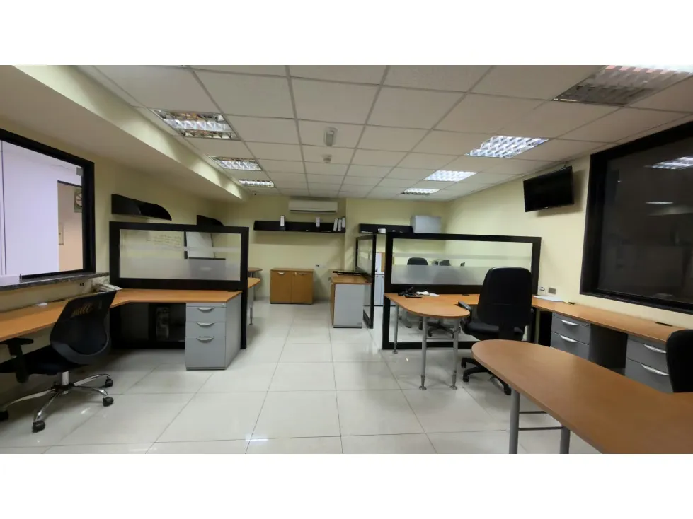 VENTA DE GALPÓN CON OFICINAS- ZONA INDUSTRIAL EL ENCANTADO - 13