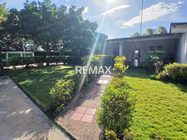 Se Vende Casa ideal como posada o fundo Estado Falcón