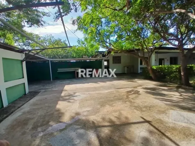 Se Vende Casa ideal como posada o fundo Estado Falcón - 11