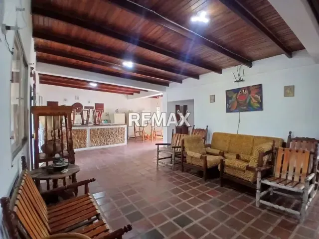 Se Vende Casa ideal como posada o fundo Estado Falcón - 4