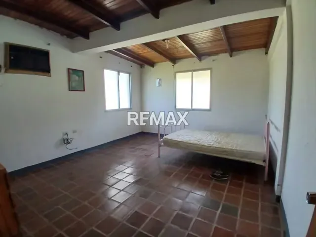 Se Vende Casa ideal como posada o fundo Estado Falcón - 7