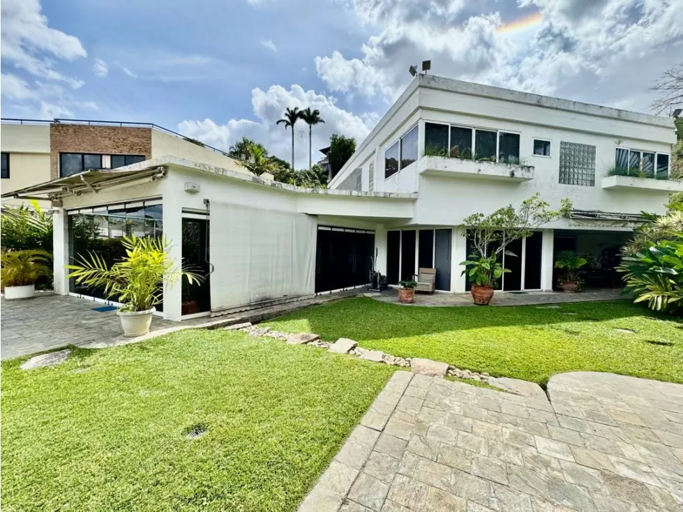 Se vende casa 4h+s/6b/4p Macaracuay - 2