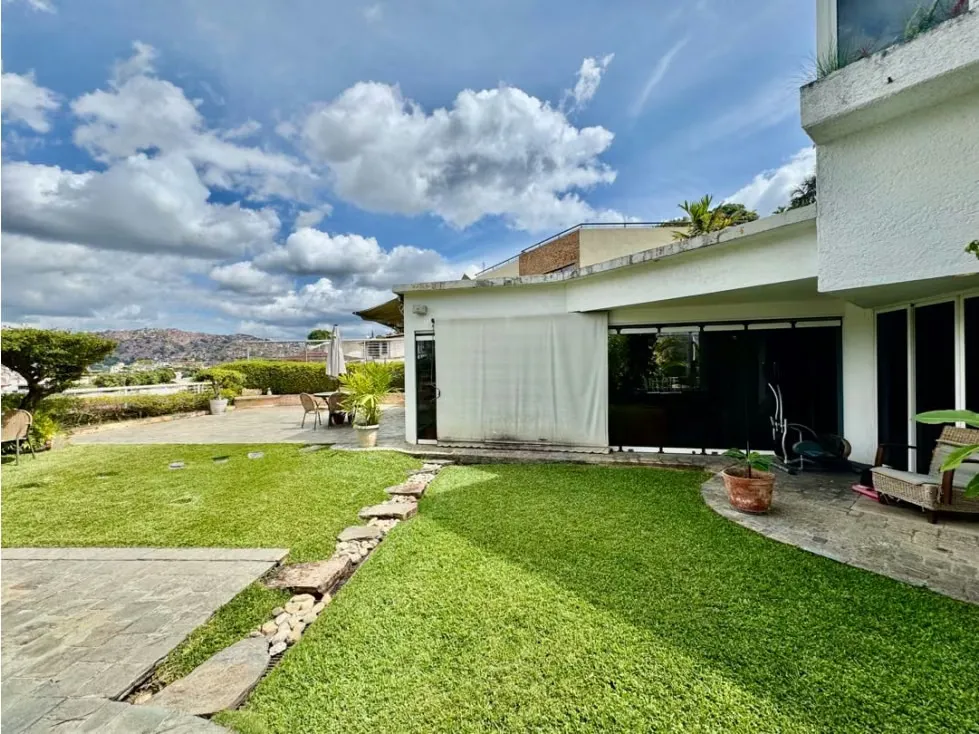 Se vende casa 4h+s/6b/4p Macaracuay - 4