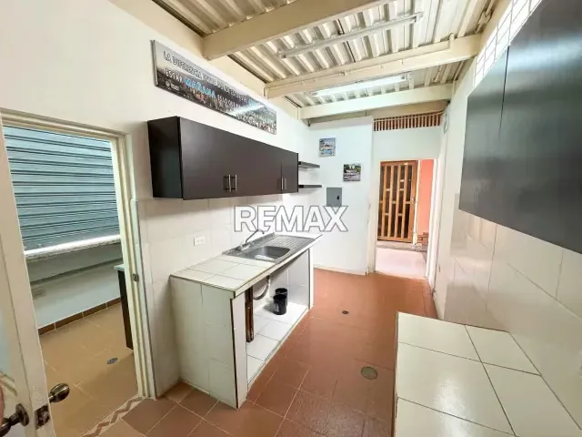 Local en Venta para Cafetin Centro Comercial Plaza la Cruz- Cabudare - 4