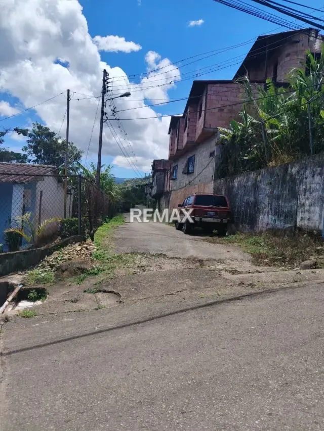 SE VENDE TERRENO EN EL JUNCO DE TARIBA - 5