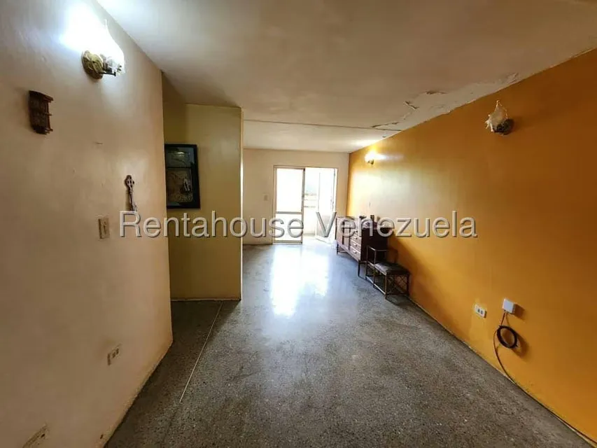 Apartamento (1 Nivel) en Venta en Caricuao, Distrito Metropolitano - 3