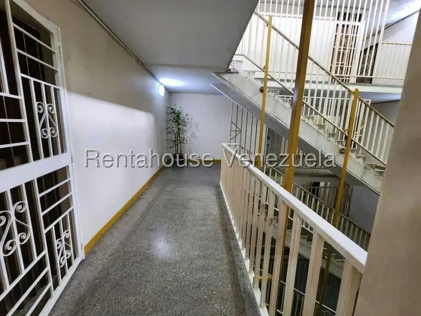 Apartamento (1 Nivel) en Venta en Caricuao, Distrito Metropolitano - 26