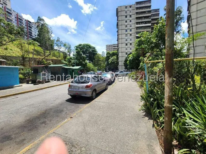 Apartamento (1 Nivel) en Venta en Caricuao, Distrito Metropolitano - 34
