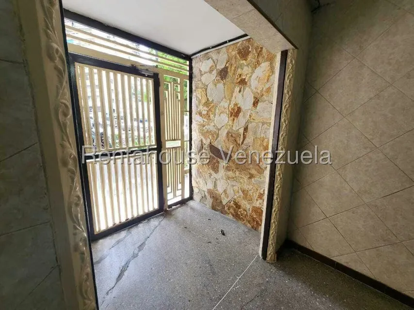 Apartamento (1 Nivel) en Venta en Caricuao, Distrito Metropolitano - 40