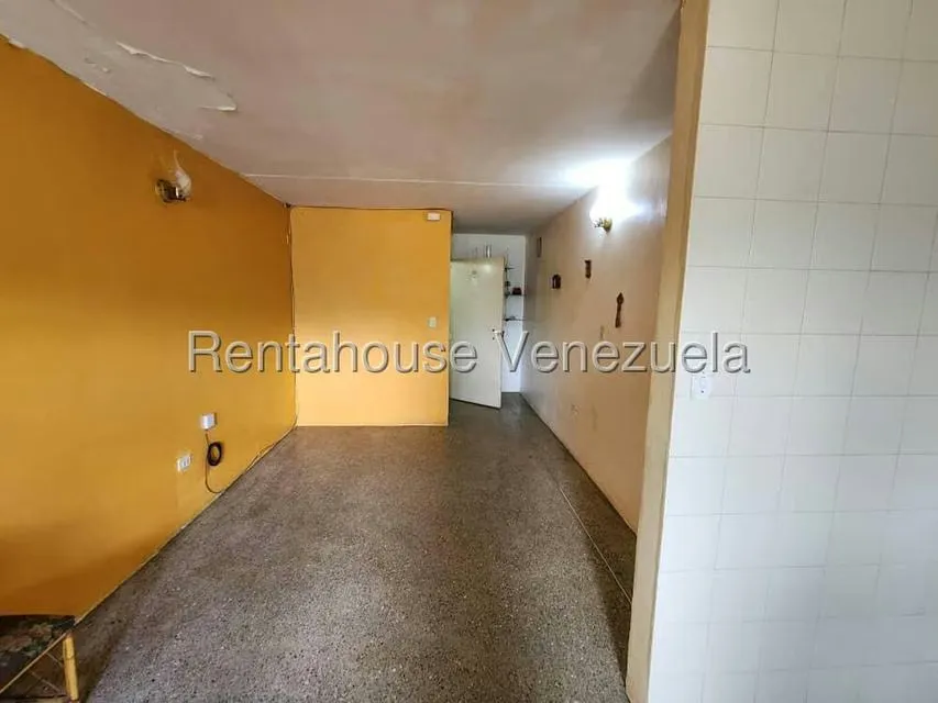 Apartamento (1 Nivel) en Venta en Caricuao, Distrito Metropolitano - 6