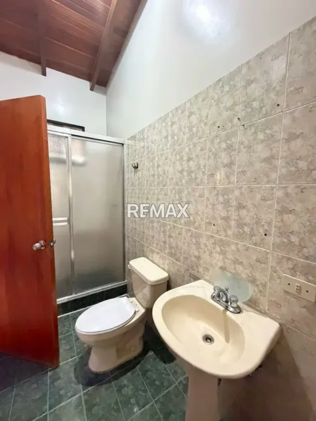 Casa en Alquiler Urb. Barrio Sucre - 7