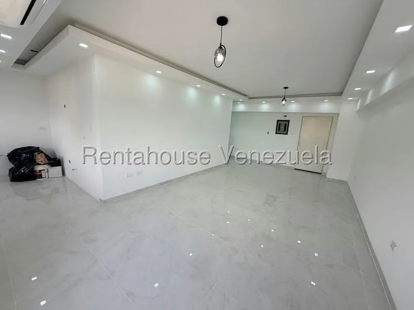 Apartamento (1 Nivel) en Venta en Base Aragua, Aragua - 3
