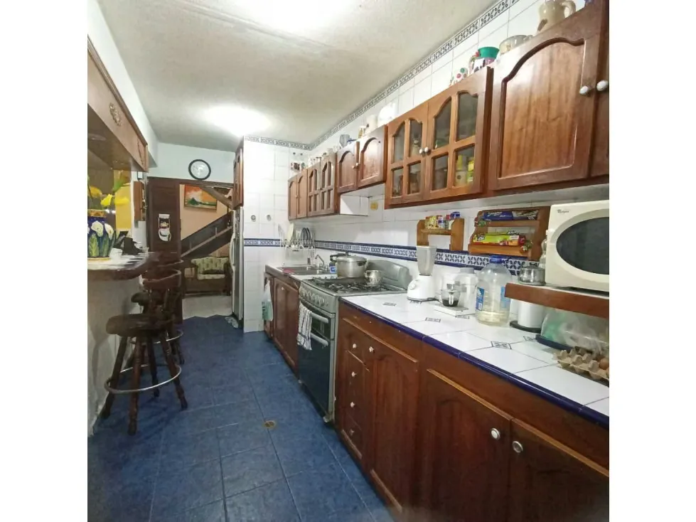 Vendo casa duplex para actualizar c/anexo 202m2 Piedra Azul 0513 - 19