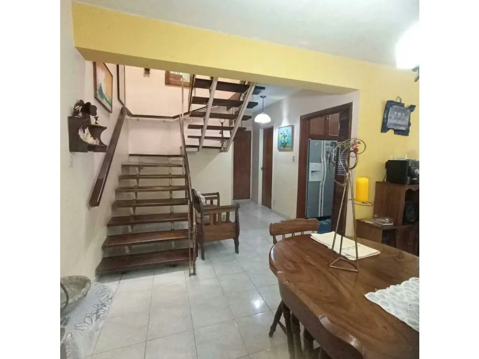 Vendo casa duplex para actualizar c/anexo 202m2 Piedra Azul 0513 - 23