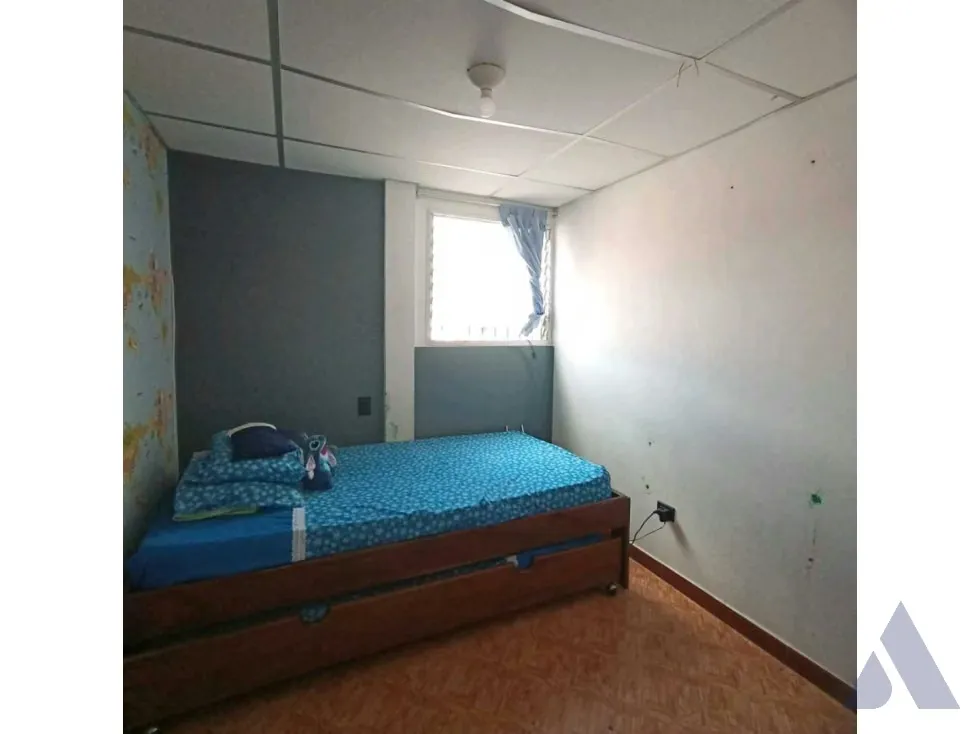 Vendo casa duplex para actualizar c/anexo 202m2 Piedra Azul 0513 - 44