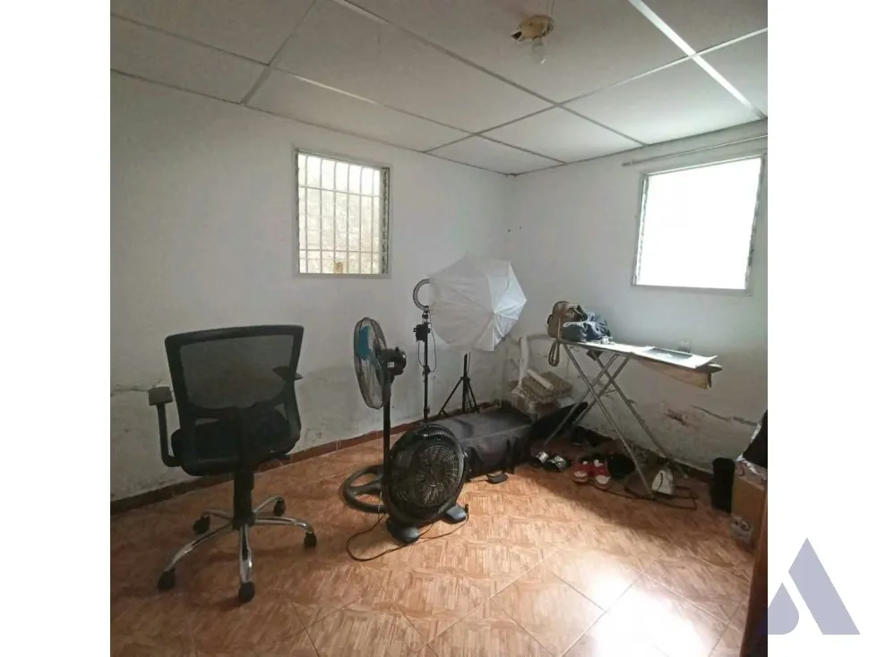 Vendo casa duplex para actualizar c/anexo 202m2 Piedra Azul 0513 - 46