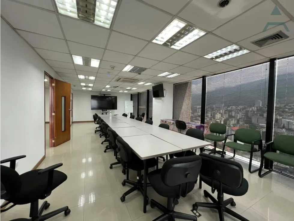 Se alquila oficina 793m² 3b/10p Plaza Venezuela