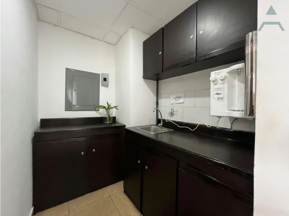 Se alquila oficina 793m² 3b/10p Plaza Venezuela - 29