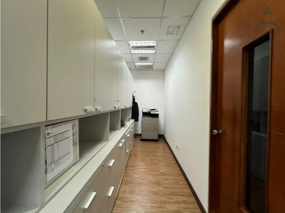 Se alquila oficina 793m² 3b/10p Plaza Venezuela - 33