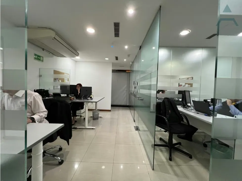 Se alquila oficina 793m² 3b/10p Plaza Venezuela - 5