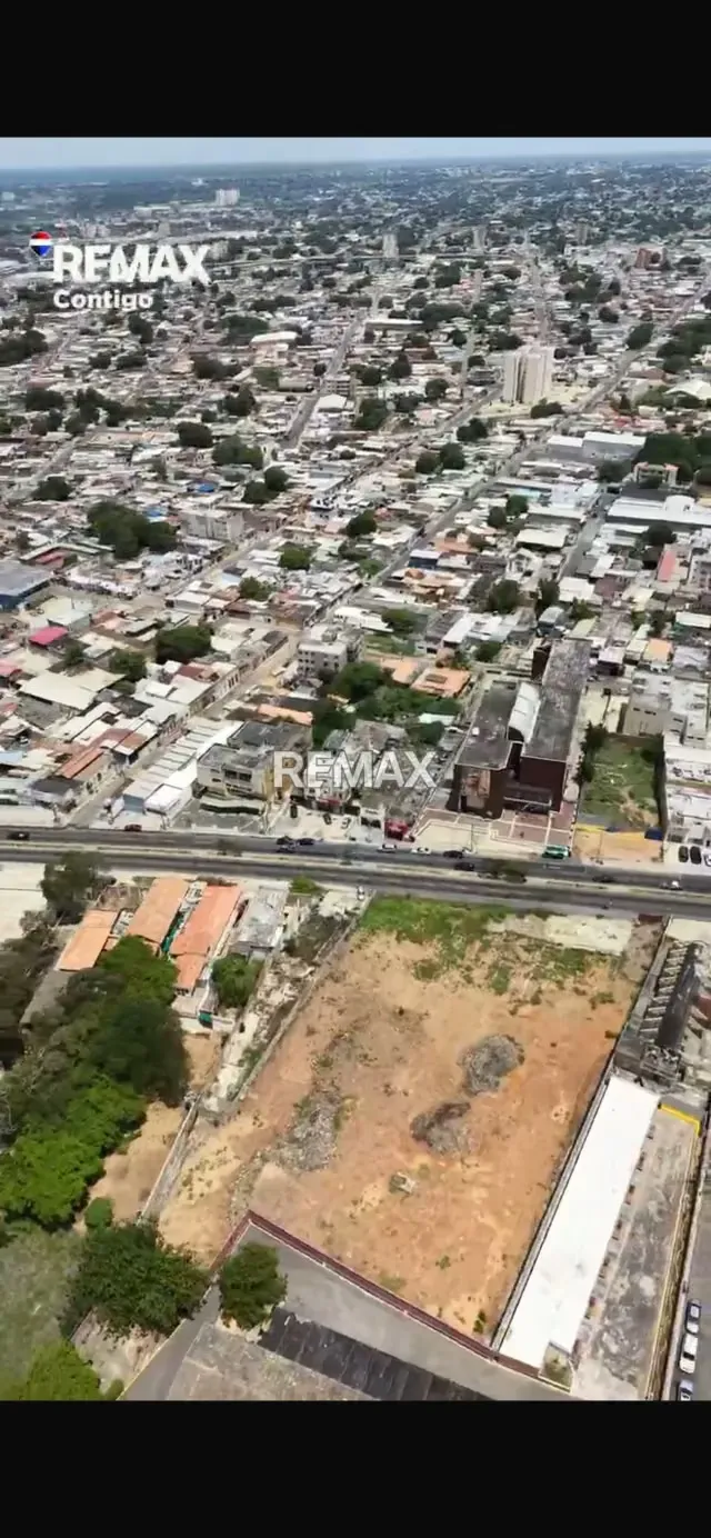 TERRENO EN VENTA EN AV. BELLA VISTA ZONA ESTE EN MARACAIBO - 4