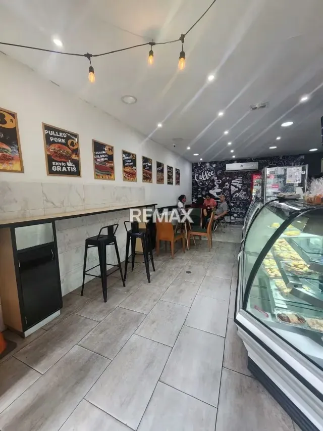 Oportunidad de Inversión: venta de Fondo de Comercio ( Panadería, Pastelería y Restaurante) Operativo en La Candelaria. - 2