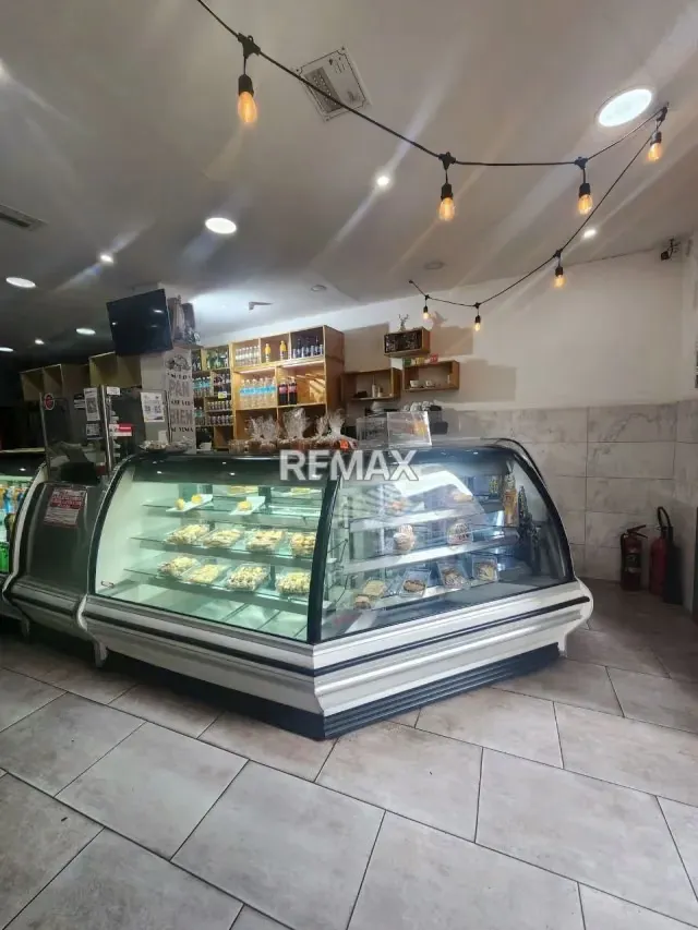 Oportunidad de Inversión: venta de Fondo de Comercio ( Panadería, Pastelería y Restaurante) Operativo en La Candelaria. - 3