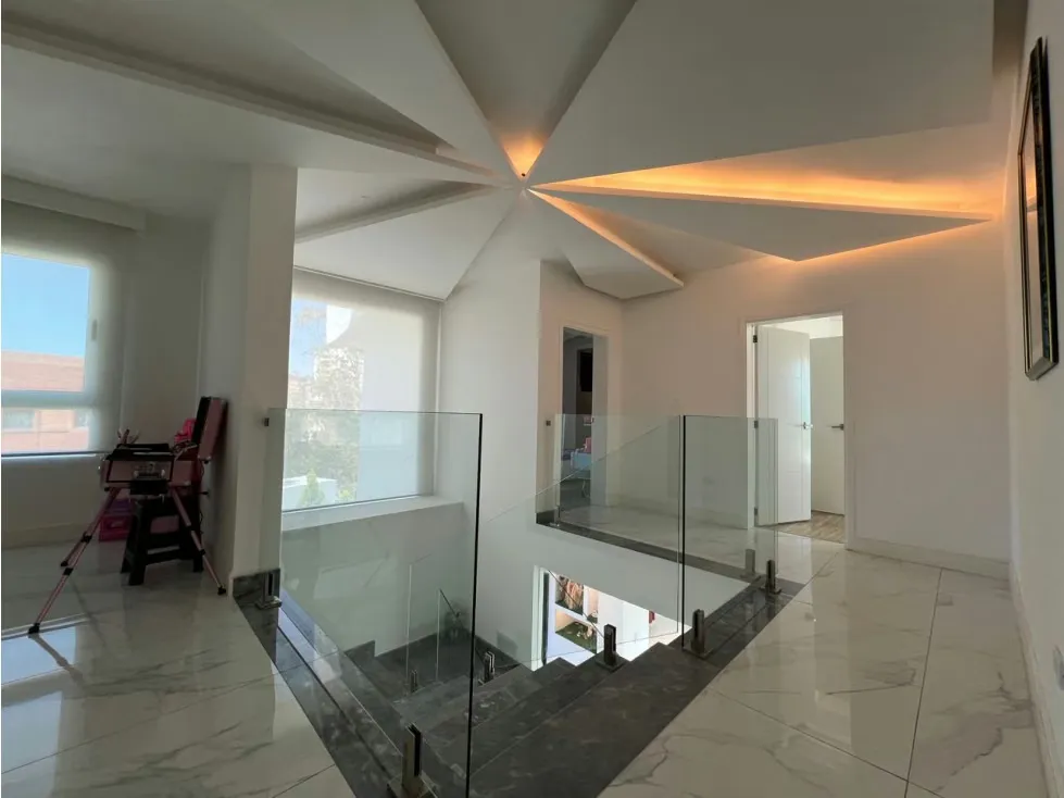 Se vende casa 2217m² 6h+s/6b+s/4e Los Naranjos - 23