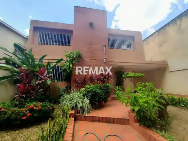 En Venta Hermosa Casa Quinta en La Trigaleña