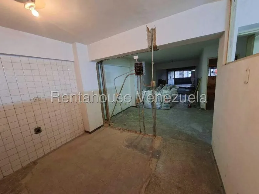 Apartamento (1 Nivel) en Venta en Parroquia La Candelaria, Distrito Metropolitano - 5