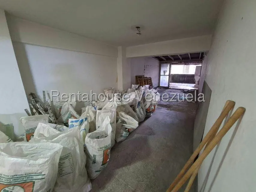 Apartamento (1 Nivel) en Venta en Parroquia La Candelaria, Distrito Metropolitano - 8