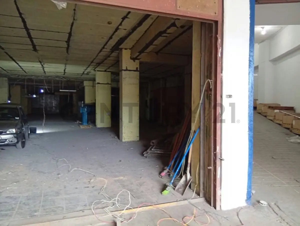 Venta Local Comercial, a pie de calle, de 1047 mtrs2 en Lebrun, Petare, Caracas - 7